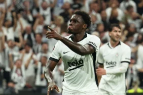Serdal-Adali-Vlahovic-transferinin-perde-arkasini-anlatti-quotSen-oyuncuyu-ikna-et-ne-istiyorsa-verecegimquot-featured