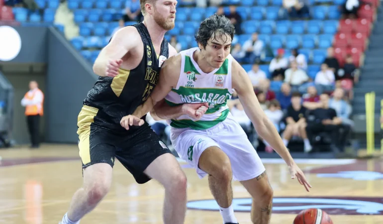 Trabzonspor, Bursaspor Basketbol’u 82-76 yendi: Bordo-mavililer Basketbol Süper Ligi’nde galibiyetle başladı