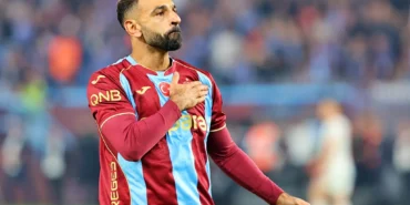 Trabzonspor-taraftarlarindan-Gazze039ye-destek-Galatasaray-derbisinde-tribunlerden-boykota-devam-mesaji-yukseldi-featured
