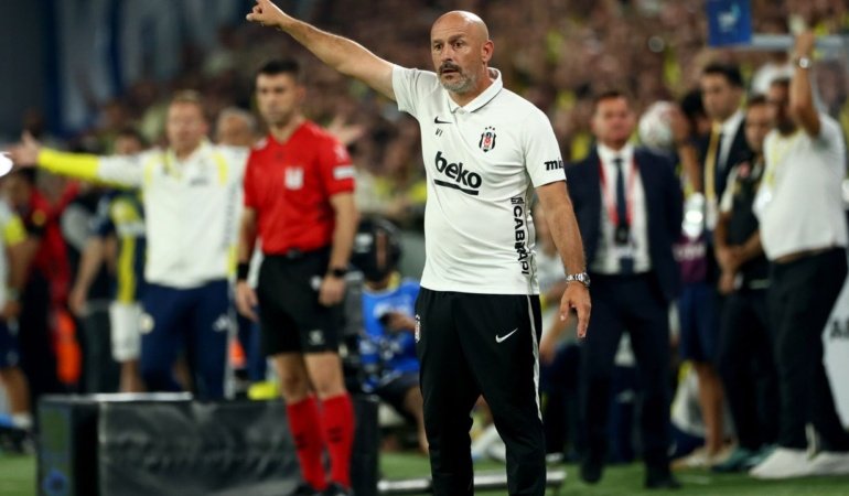 Vincenzo Italiano, ilk derbisinden galip ayrıldı