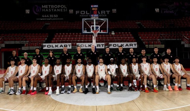 Yeni sezona hazırlanan Karşıyaka Basketbol'da teknik ekip tamamlandı