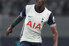 Yves-Bissouma039nin-yeni-takimi-Ajax-oldu-Malili-orta-saha-oyuncusuyla-2027ye-kadar-sozlesme-imzalandi-featured