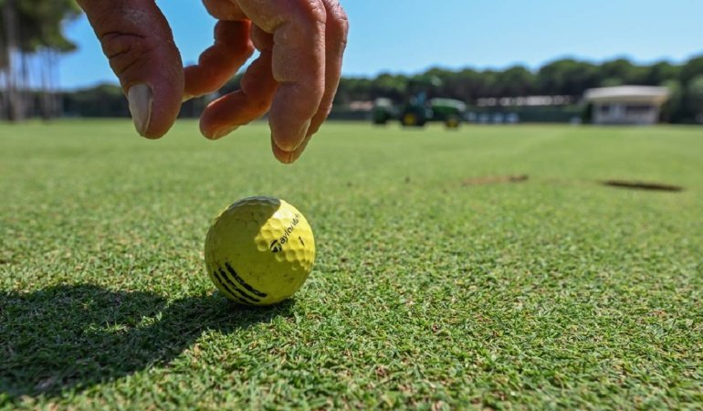 Astronotlar Antalya’da golf oynadı