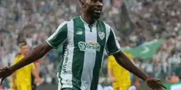 Bursasporlu-Kelechi-Iheanacho-Muglaspor-macinda-da-gol-atarak-serisini-10-karsilasmaya-cikardi-featured