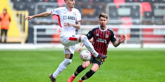 Corum-deplasmanda-Gaziantep039i-ucledi-Burak-Yilmaz039dan-super-baslangic-featured