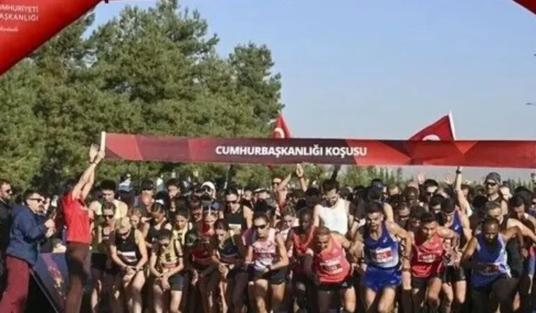 Cumhurbaşkanlığı Yarı Maratonu Ankara'da başladı