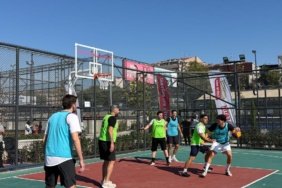 Fatihte-‘Tarihin-Ortasinda-Potanin-Altinda-basketbol-heyecani-featured
