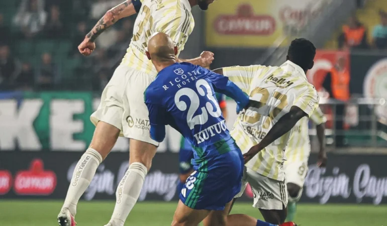 Fenerbahçe Çaykur Rizespor deplasmanında 3 golle güldü!