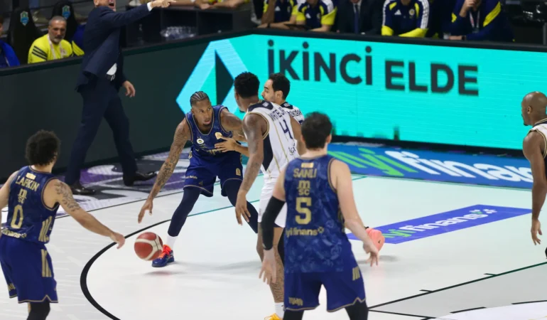 Fenerbahçe Tarfin'den 100 sayılık zafer: Çayırova deplasmanında kazanan kanarya