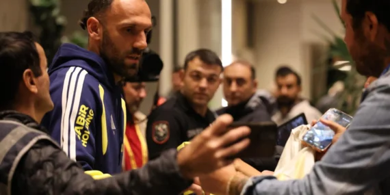 Fenerbahcenin-Rizespor-kadrosu-belli-oldu-Mert-Hakan-Yandas-kadroya-dondu-featured