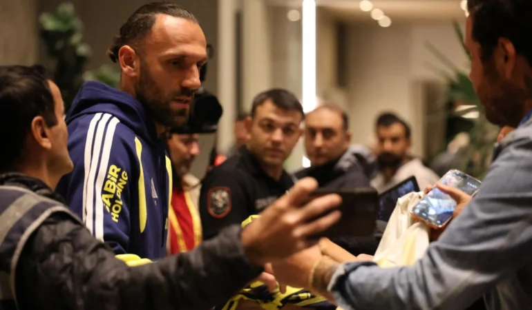 Fenerbahçe’nin Rizespor kadrosu belli oldu! Mert Hakan Yandaş kadroya döndü