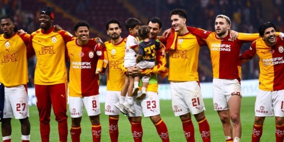 Galatasaray-mac-fazlasiyla-liderlige-yukseldi-featured