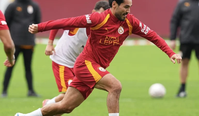 Galatasaraylı İlkay Gündoğan'dan Barcelona maçı öncesi dikkat çeken yanıt: "Oynamıyorum ki niye hazır olayım?"