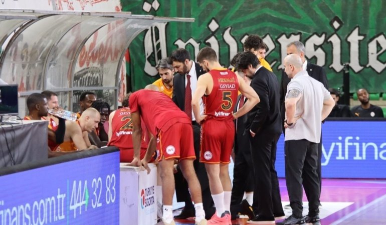Karşıyaka, Galatasaray'ı uzatmada devirdi: 78-71