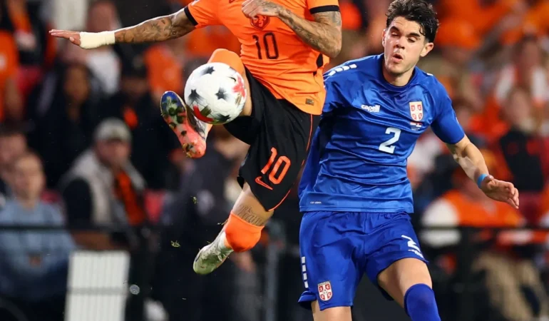 Portakallar evinde hata yapmadı! Hollanda, Sırbistan'ı mağlup etti