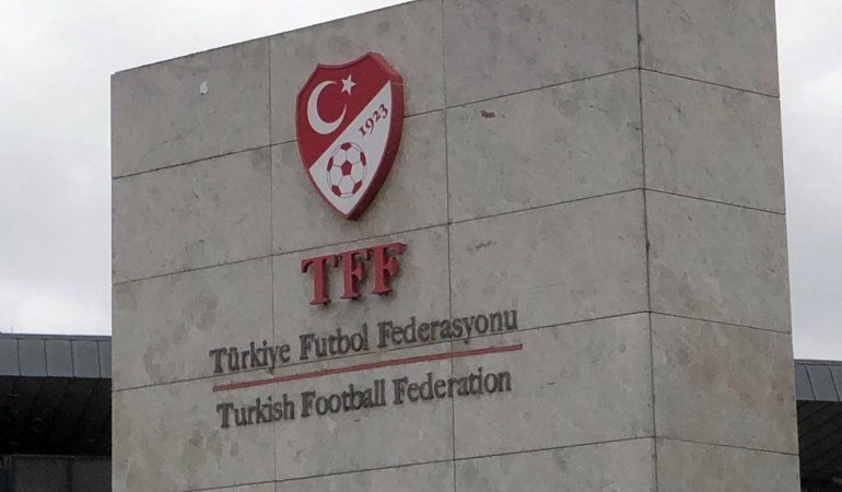 TFF'de 5 istifa
