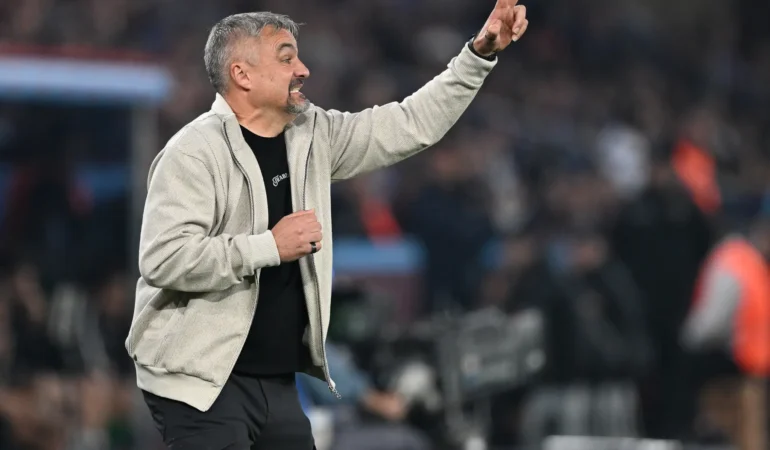 Trabzonspor'da Thomas Reis tarihe geçti! Beşiktaş galibiyetiyle bir ilke imza attı