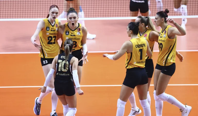 VakıfBank, Sultanlar Ligi'nde Göztepe Yuppo'yu 3-0 mağlup etti! İkinci maçından da galip ayrıldı